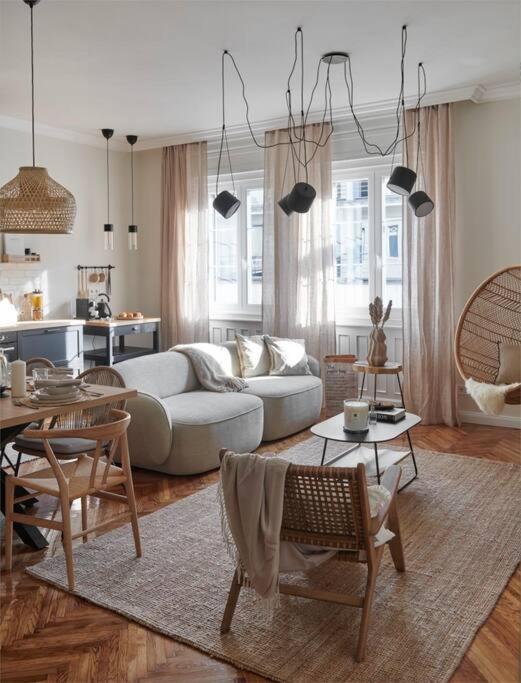 Scandinavian Art 3-bdr Apartman Budapest