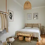 Scandinavian Art 3-Bdr Apartment